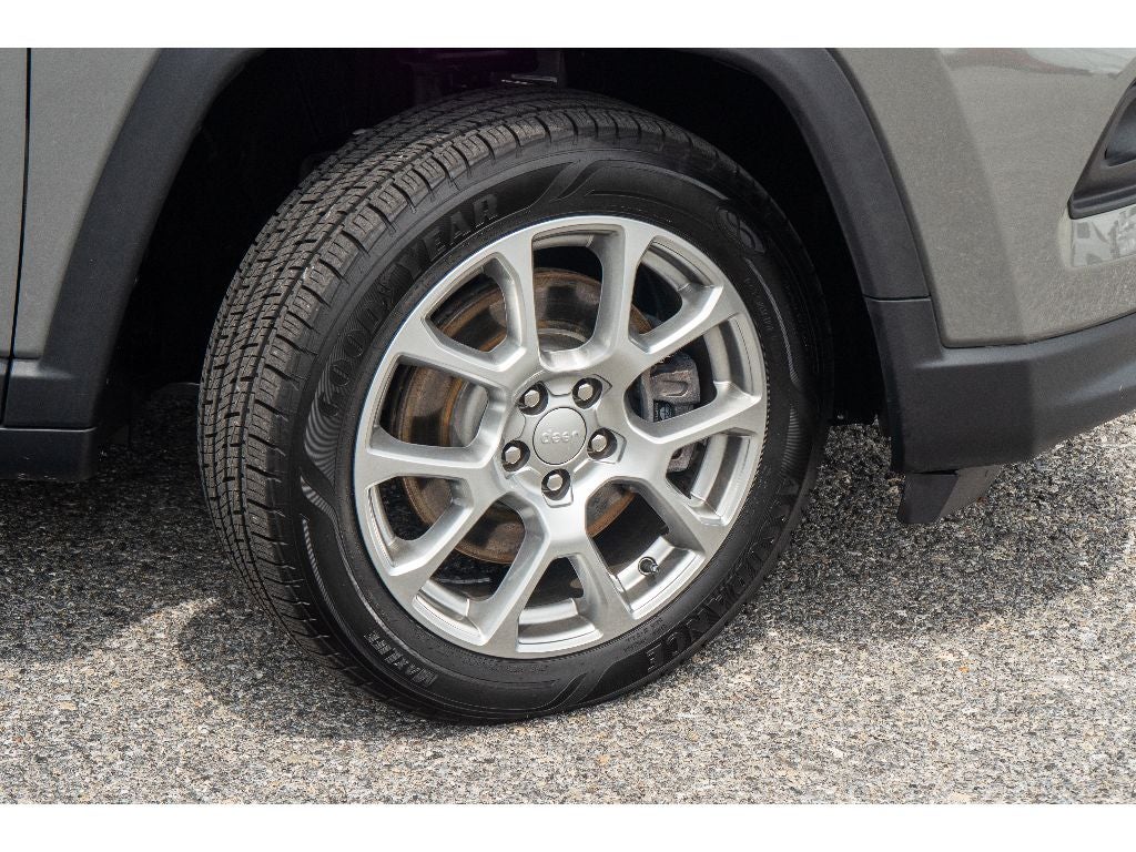 2023 Jeep Compass Latitude Lux