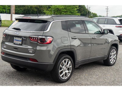 2023 Jeep Compass Latitude Lux