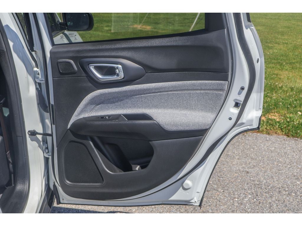 2023 Jeep Compass Latitude Lux