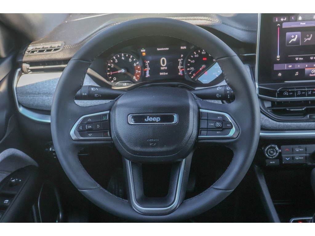 2023 Jeep Compass Latitude Lux