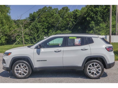 2023 Jeep Compass Latitude Lux