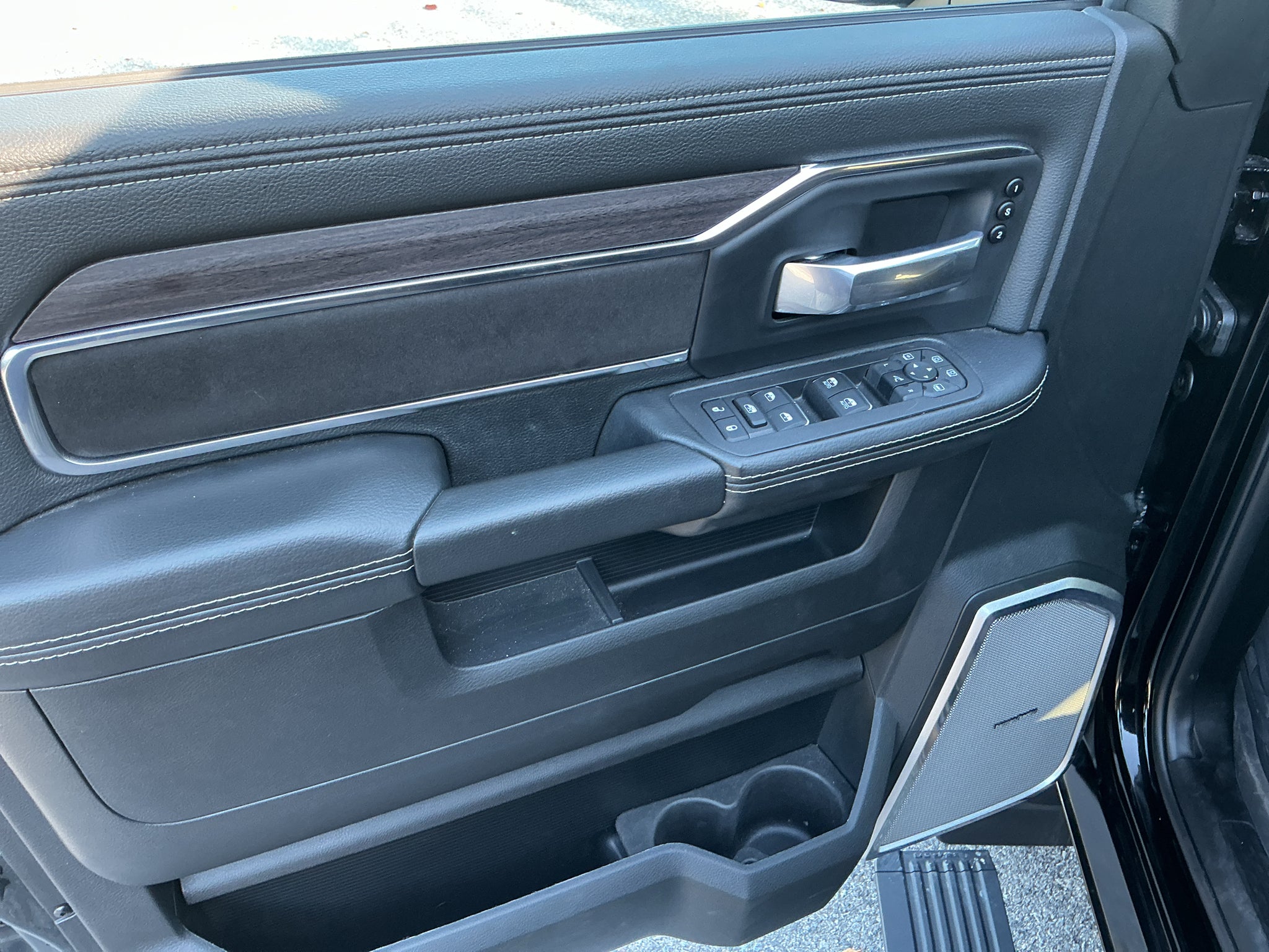 2025 RAM 3500 Laramie Night Edition Dually