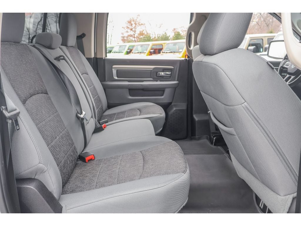 2016 RAM 1500 Big Horn Crew Cab