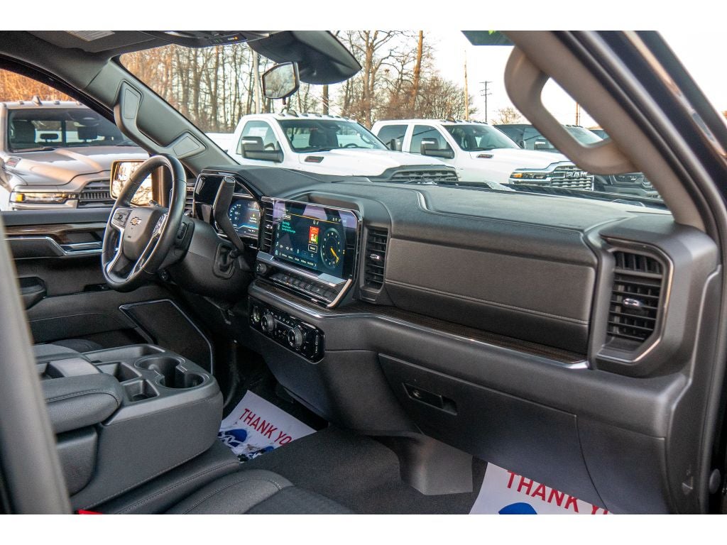 2023 Chevrolet Silverado LT