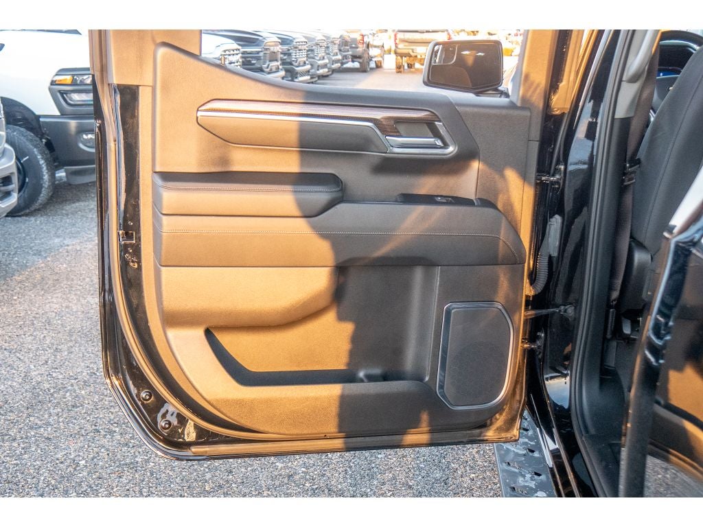 2023 Chevrolet Silverado LT