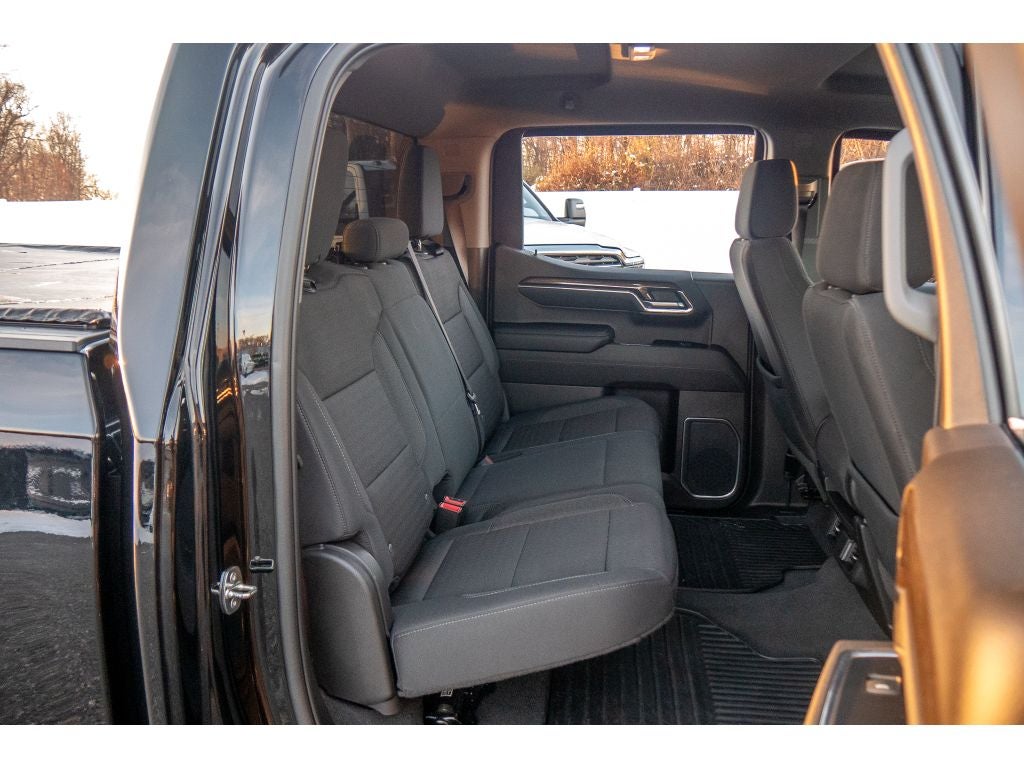 2023 Chevrolet Silverado LT