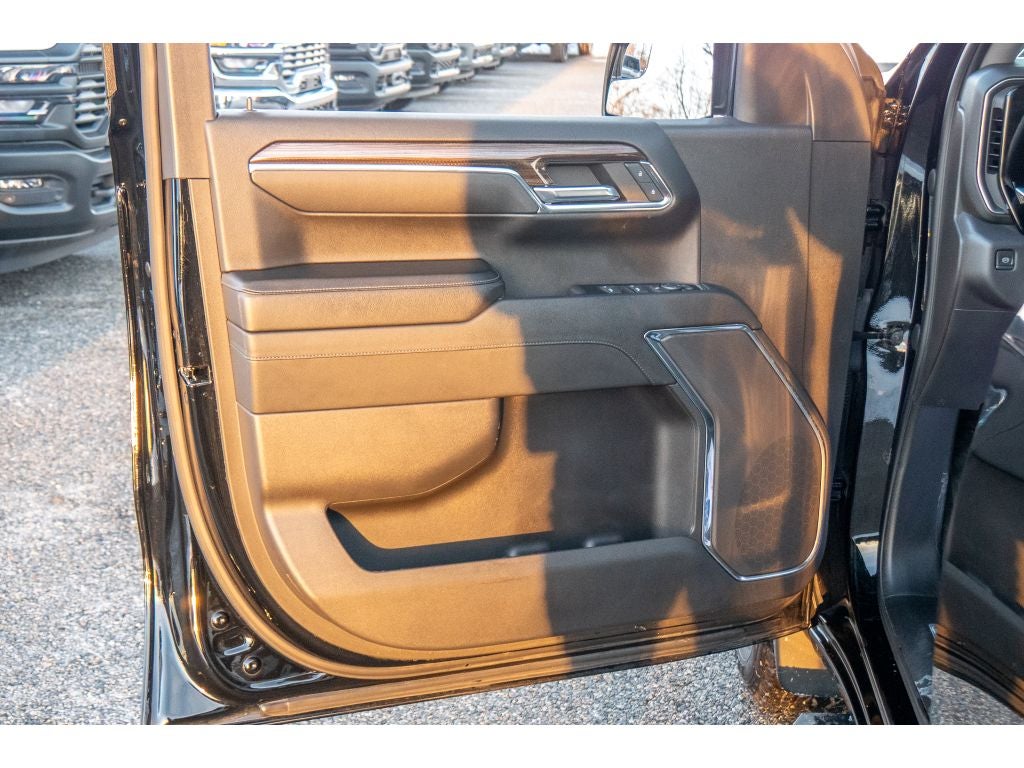 2023 Chevrolet Silverado LT