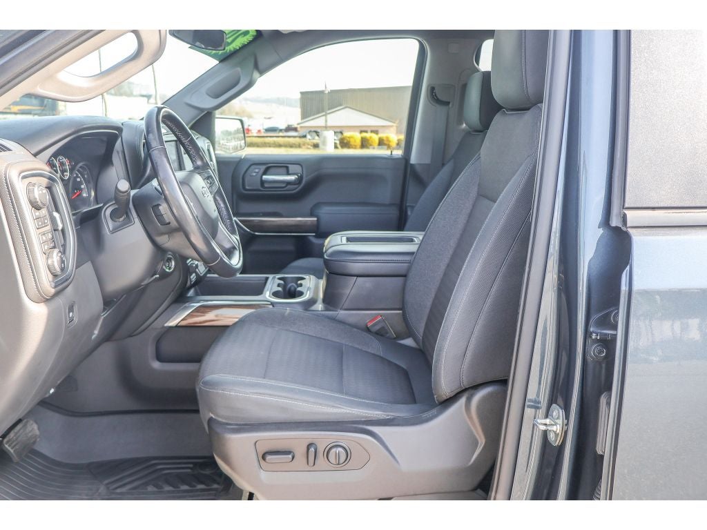 2020 Chevrolet Silverado RST