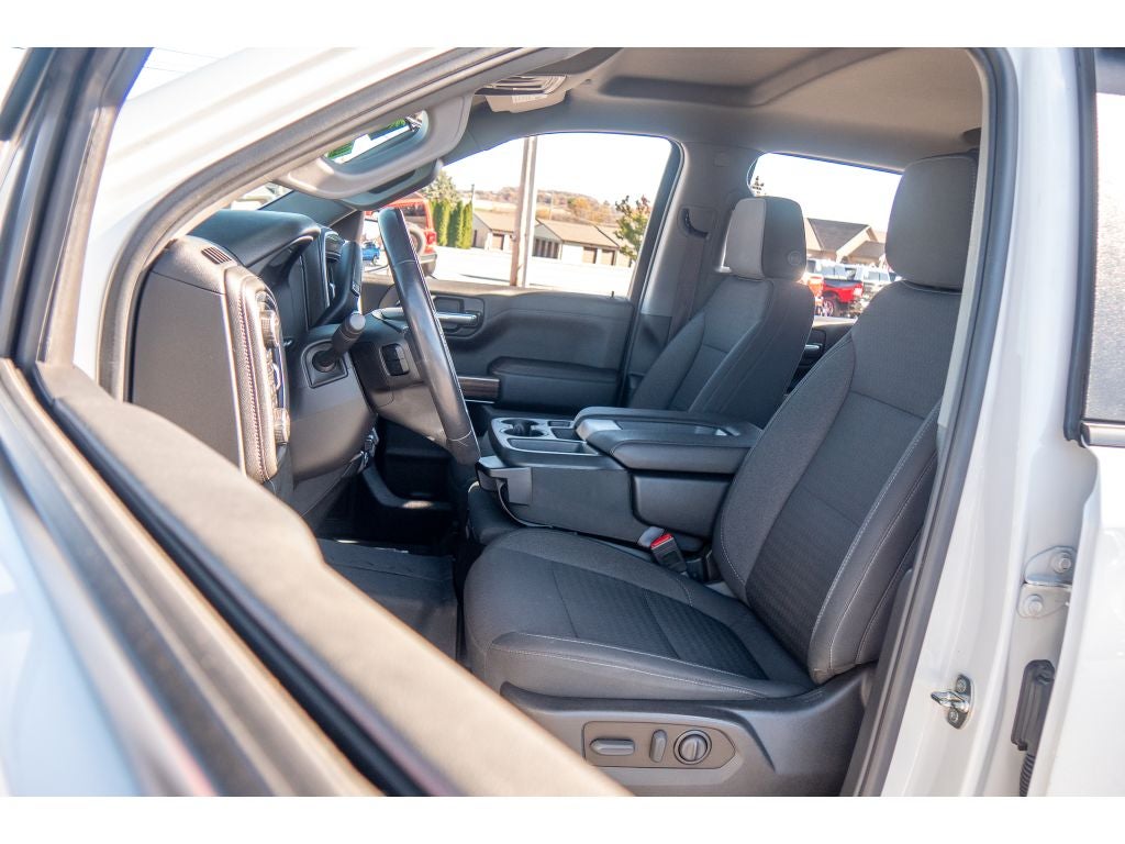 2021 Chevrolet Silverado RST