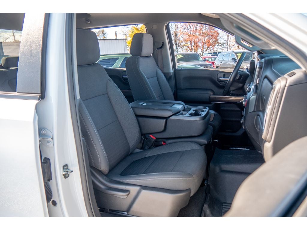 2021 Chevrolet Silverado RST