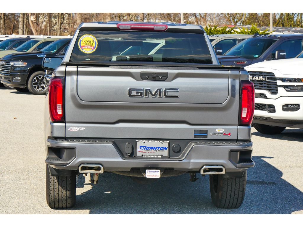 2021 GMC Sierra AT4