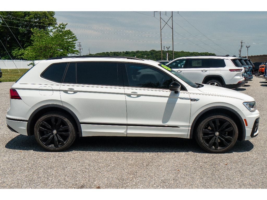 2021 Volkswagen Tiguan SE R-Line Black