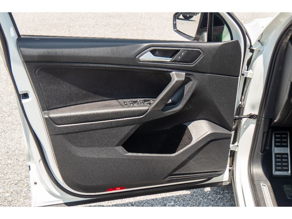 2021 Volkswagen Tiguan SE R-Line Black