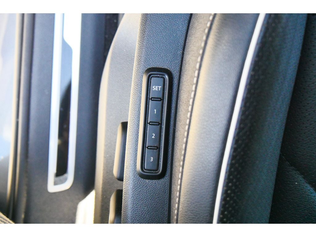 2023 Volkswagen Tiguan SEL R-Line AWD