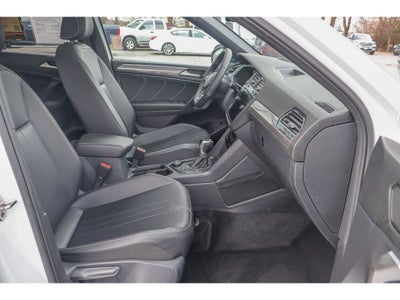 2022 Volkswagen Tiguan SE R-Line Black