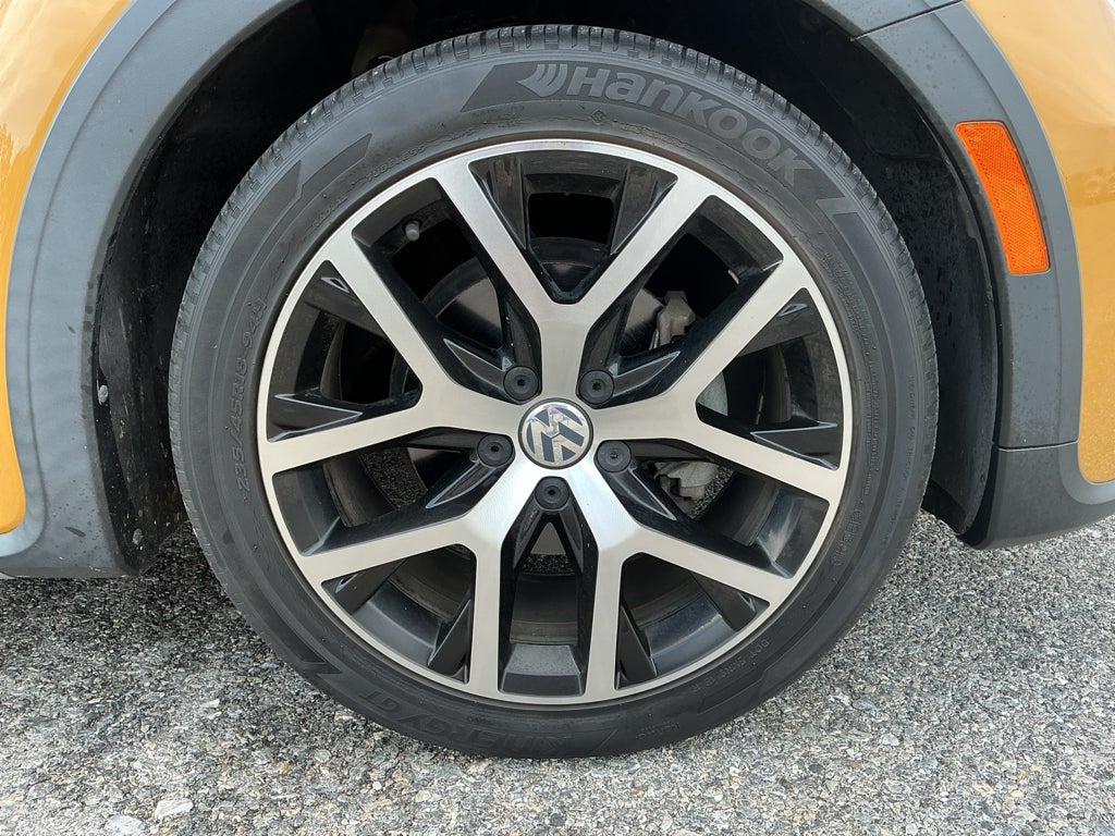 2017 Volkswagen Beetle 1.8T Dune