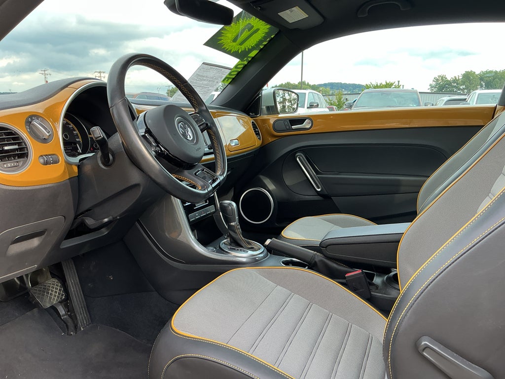 2017 Volkswagen Beetle 1.8T Dune