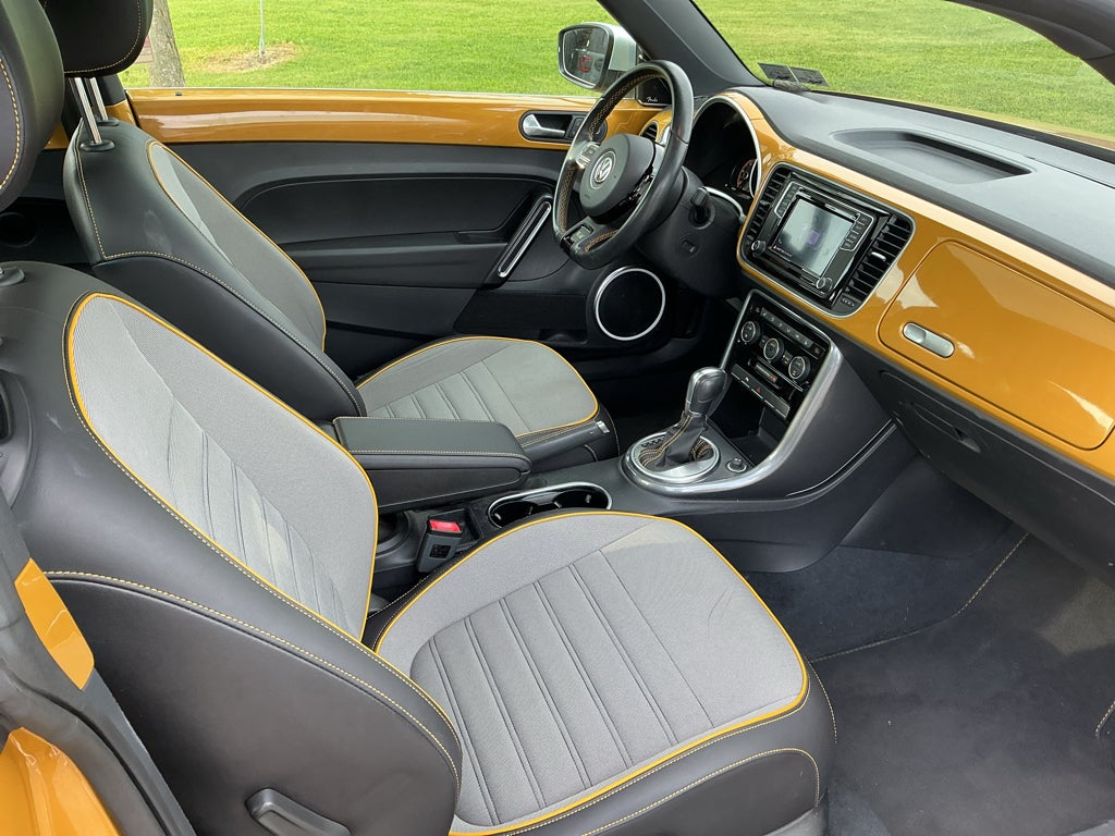 2017 Volkswagen Beetle 1.8T Dune