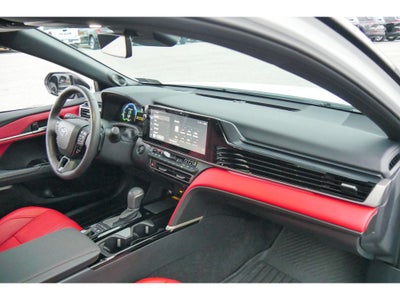 2025 Toyota Camry Hybrid XSE