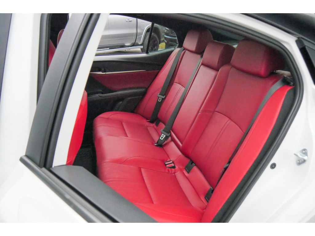 2025 Toyota Camry Hybrid XSE