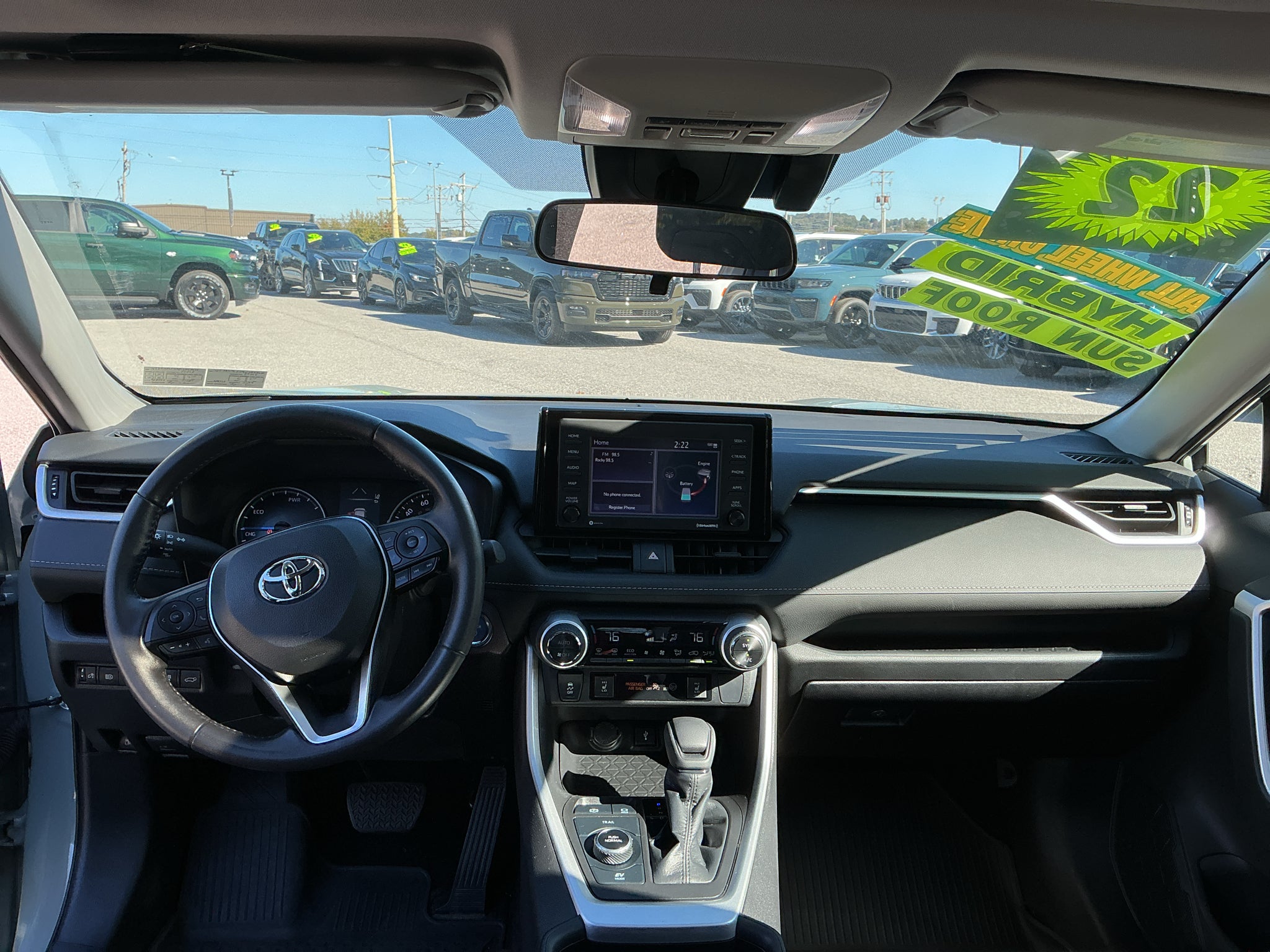 2022 Toyota RAV4 Hybrid XLE