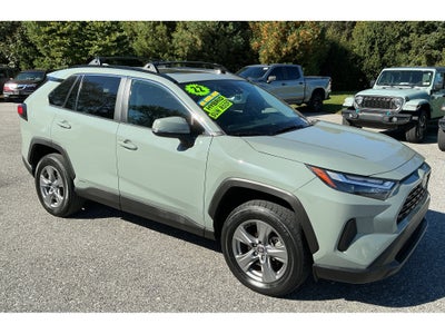 2022 Toyota RAV4 Hybrid XLE