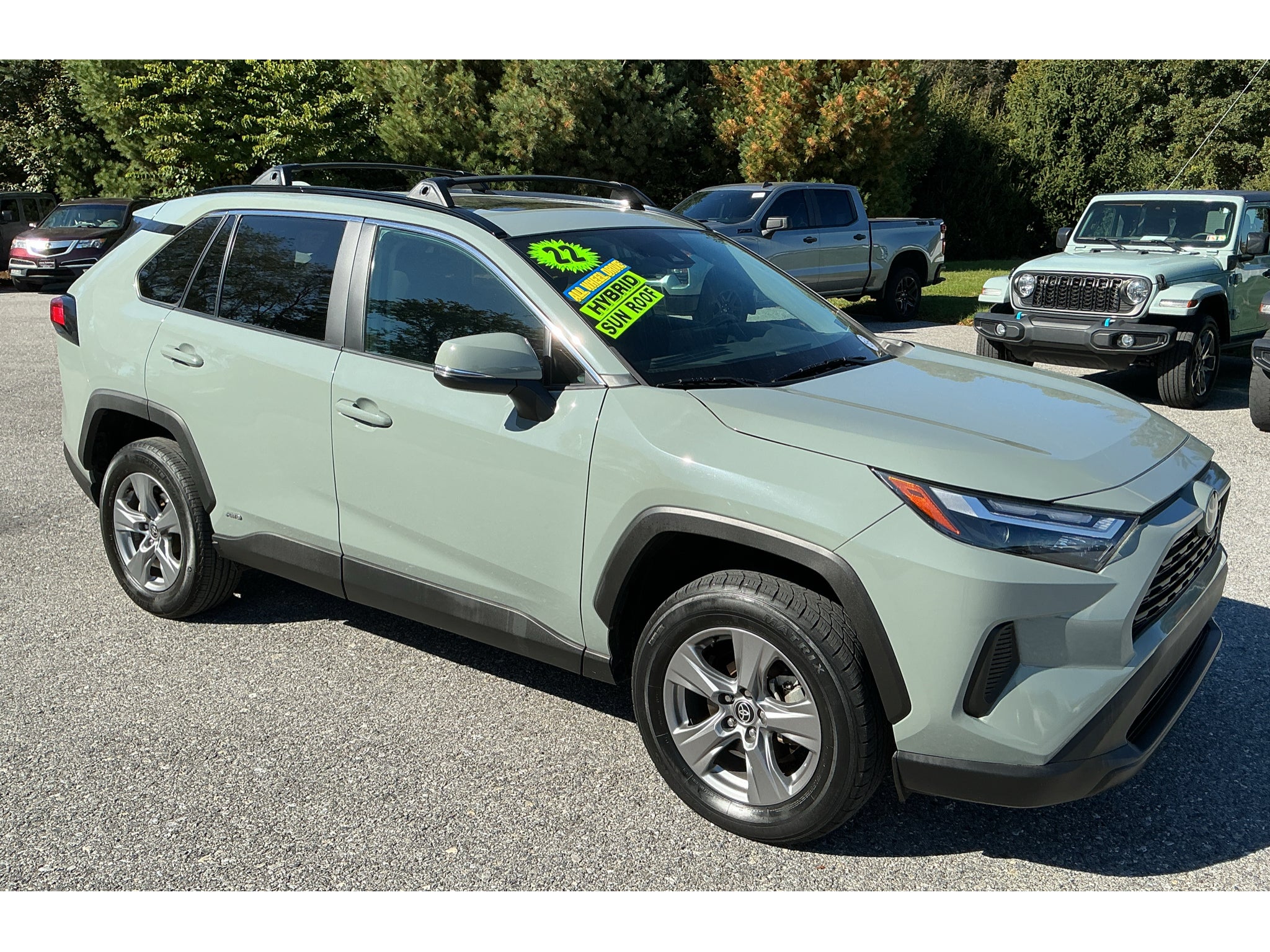 2022 Toyota RAV4 Hybrid XLE