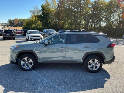 2022 Toyota RAV4 Hybrid XLE