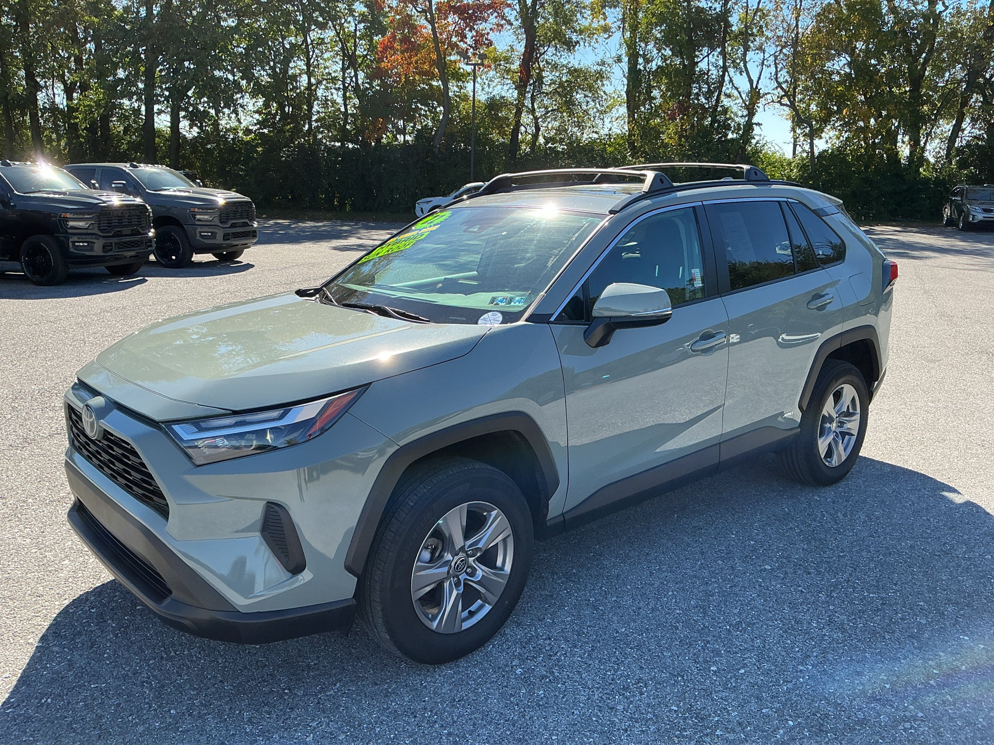 2022 Toyota RAV4 Hybrid XLE