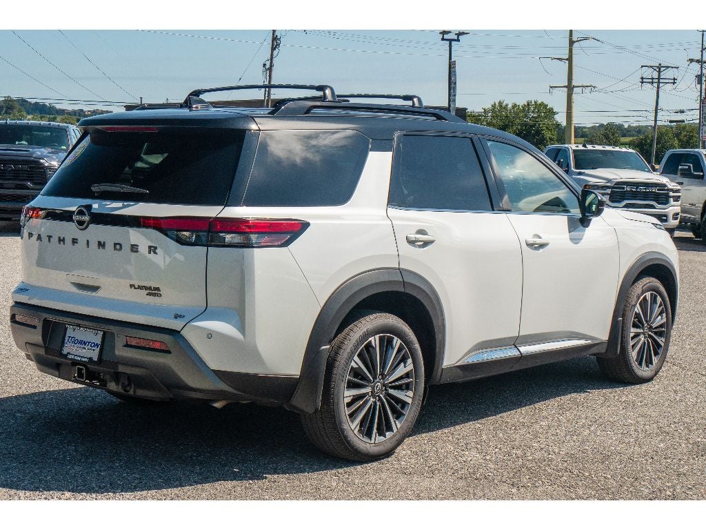 2026 Nissan Pathfinder Platinum
