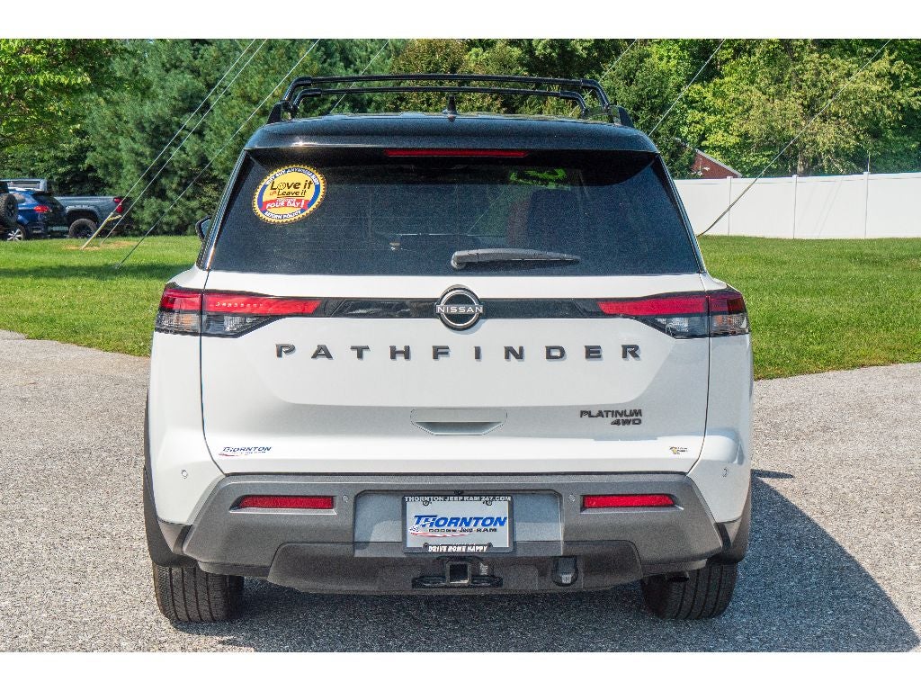 2026 Nissan Pathfinder Platinum