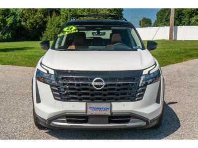 2026 Nissan Pathfinder Platinum