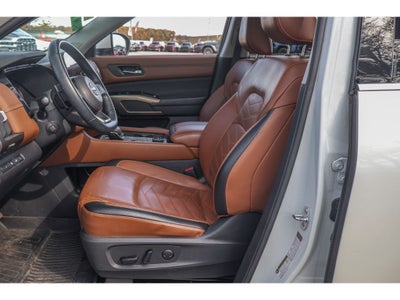 2022 Nissan Pathfinder Platinum