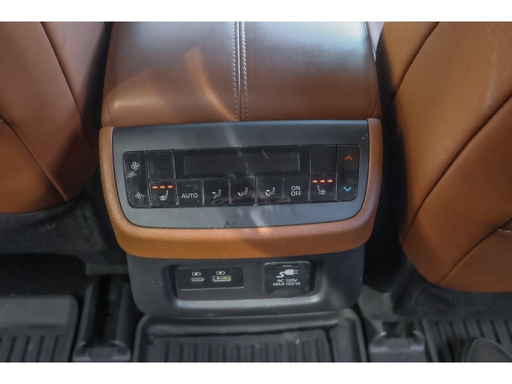 2022 Nissan Pathfinder Platinum