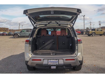2022 Nissan Pathfinder Platinum