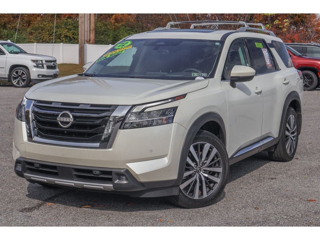 2022 Nissan Pathfinder Platinum