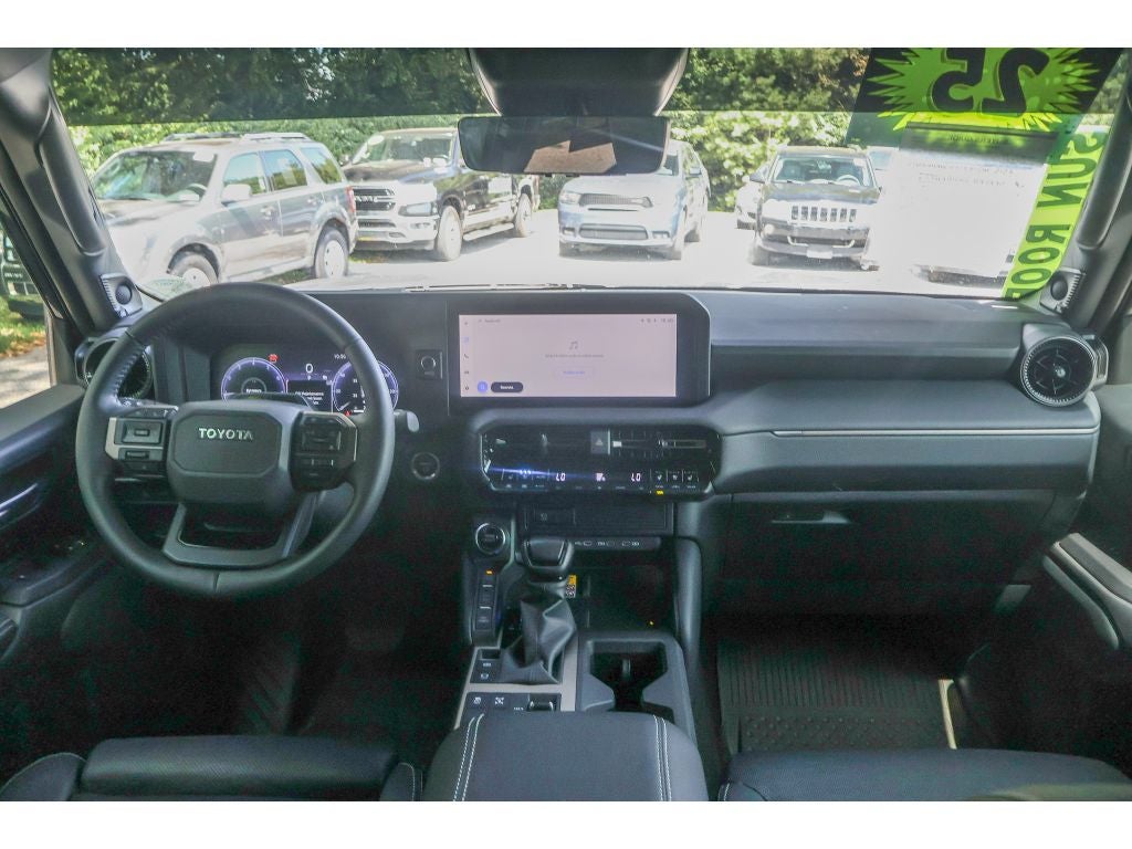 2025 Toyota Land Cruiser 4WD (Natl)