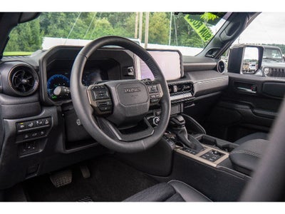 2025 Toyota Land Cruiser 4WD (Natl)