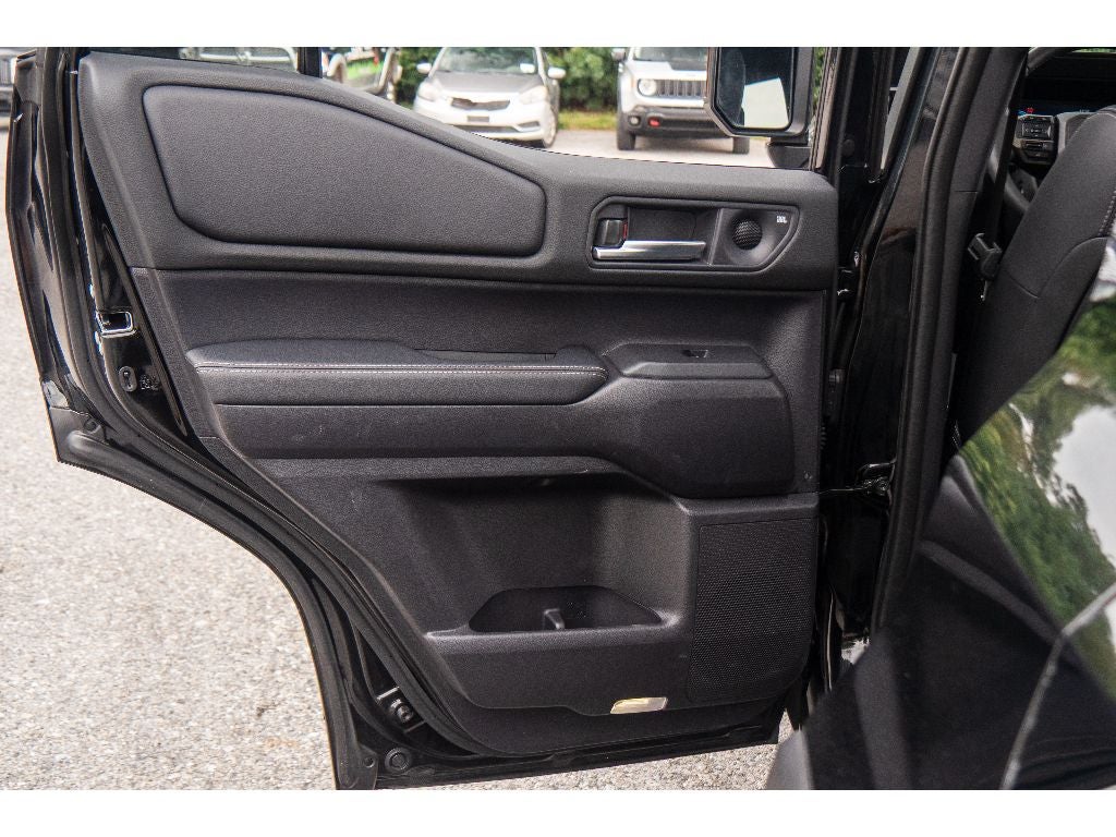 2025 Toyota Land Cruiser 4WD (Natl)