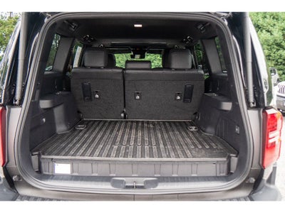 2025 Toyota Land Cruiser 4WD (Natl)