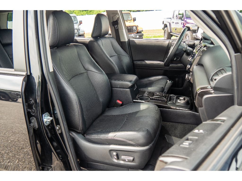 2021 Toyota 4Runner Limited Nightshade W/ 3rd row