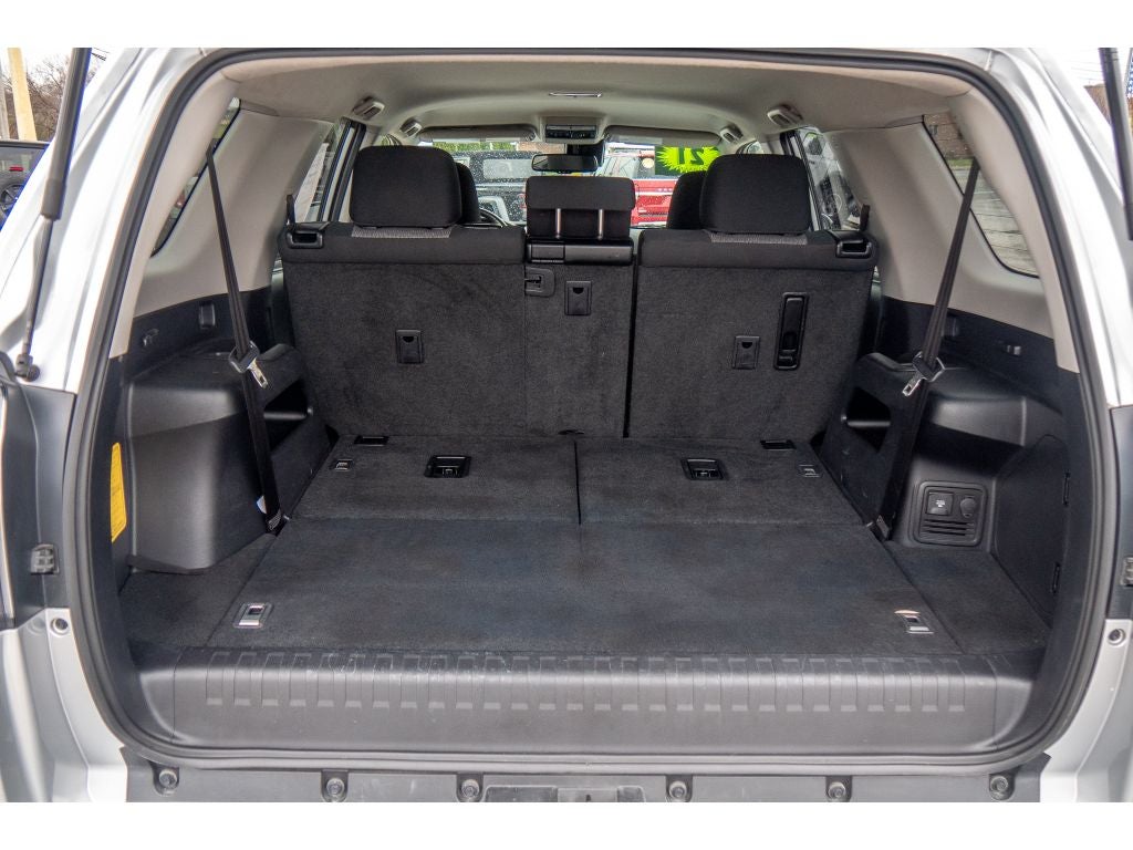 2021 Toyota 4Runner SR5 W/ 3rd row