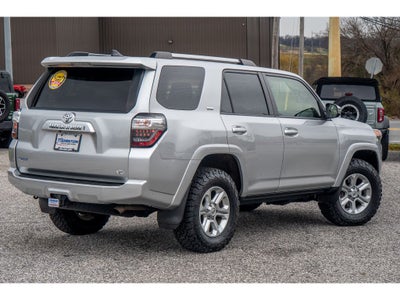 2021 Toyota 4Runner SR5 W/ 3rd row