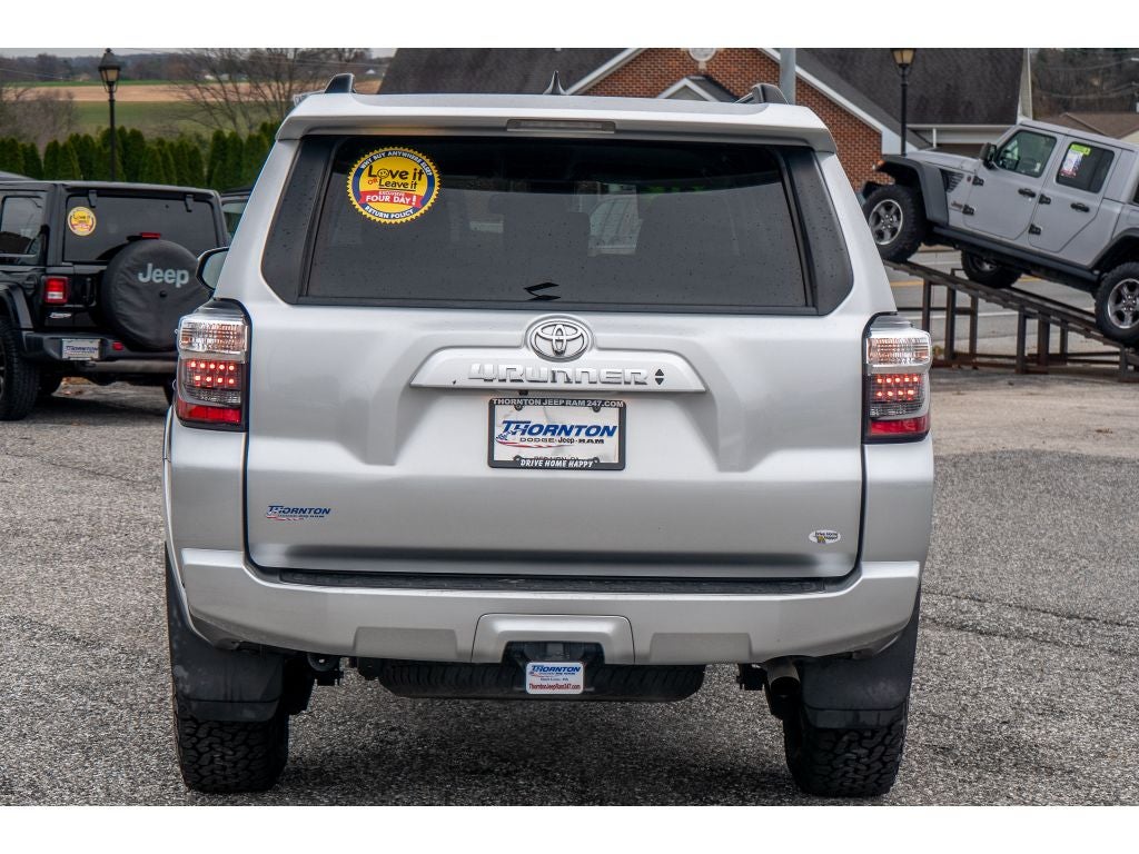 2021 Toyota 4Runner SR5 W/ 3rd row