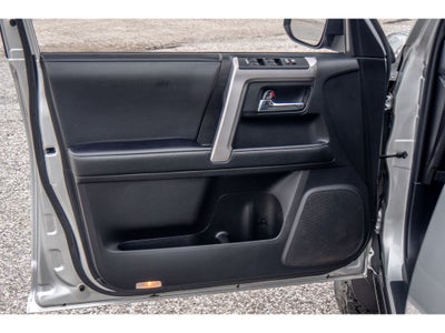 2021 Toyota 4Runner SR5 W/ 3rd row