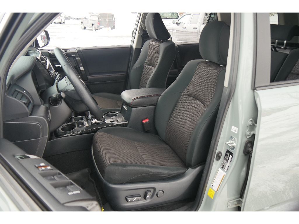 2023 Toyota 4Runner TRD Off Road