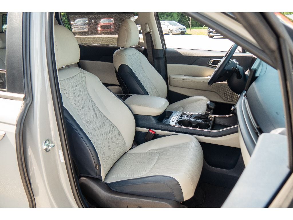 2025 Kia Carnival EX