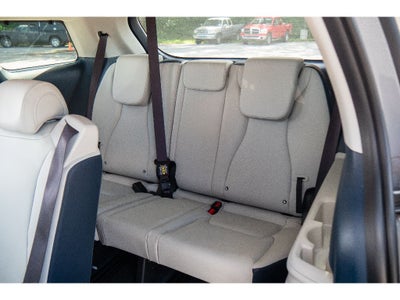 2025 Kia Carnival EX