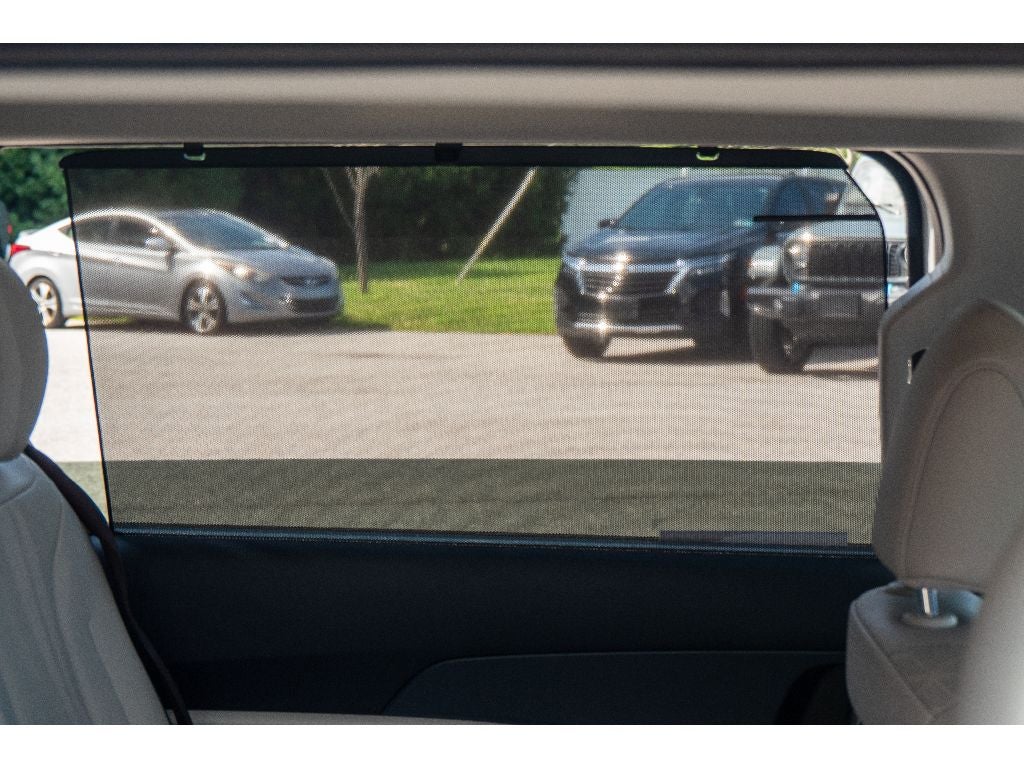 2025 Kia Carnival EX