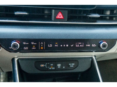 2025 Kia Carnival EX